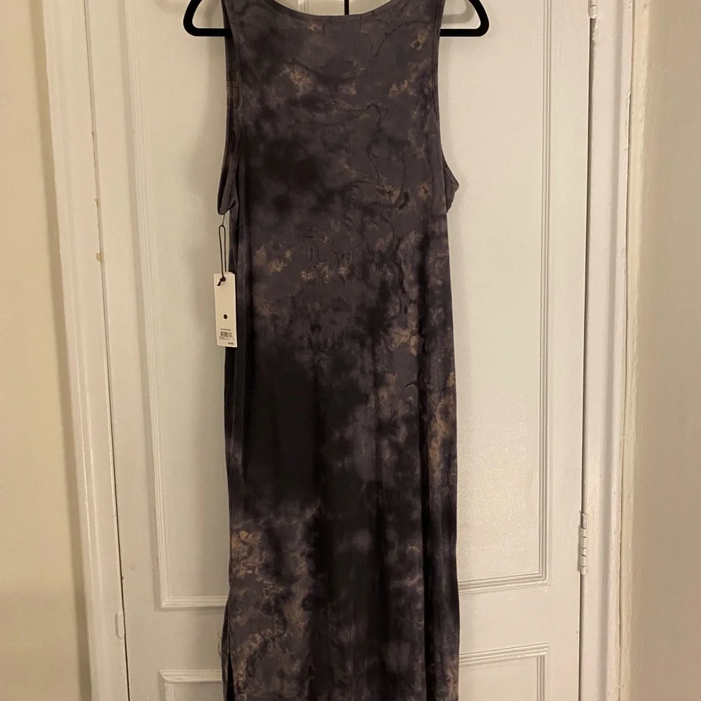 XL TIEDIE ribbed midi tank dress, sz Large but listed as an XL since it runs big - Picture 6 of 6
